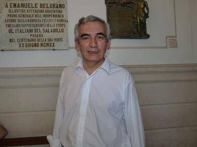 El concejal Deschamps presento varios proyectos al HCD
