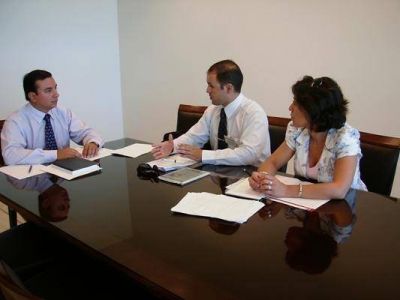 Reuni�n con Unitech para certificar calidad de gesti�n bajo normas internacionales