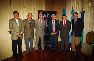 El Municipio de San Fernando articula pol�ticas con San Andr�s