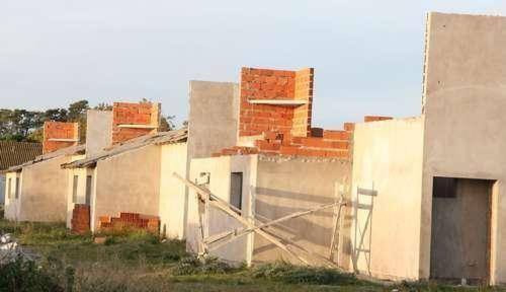 El municipio terminar� las obras de las 223 viviendas del Plan Federal 