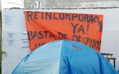 Cumpli� m�s de una semana campamento frente a Delegaci�n de Trabajo