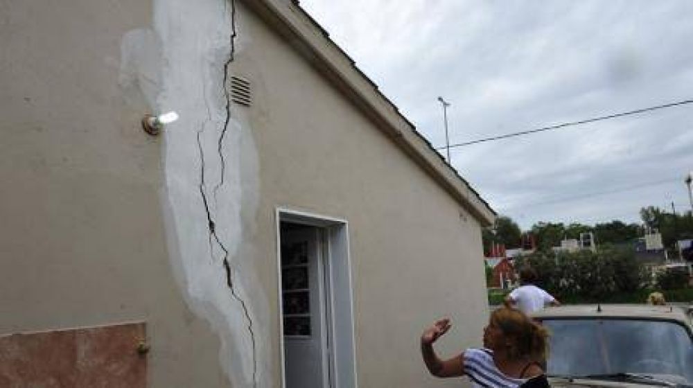 Lejos de ser soluci�n, las casas del Promeba son un problema