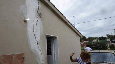Lejos de ser soluci�n, las casas del Promeba son un problema
