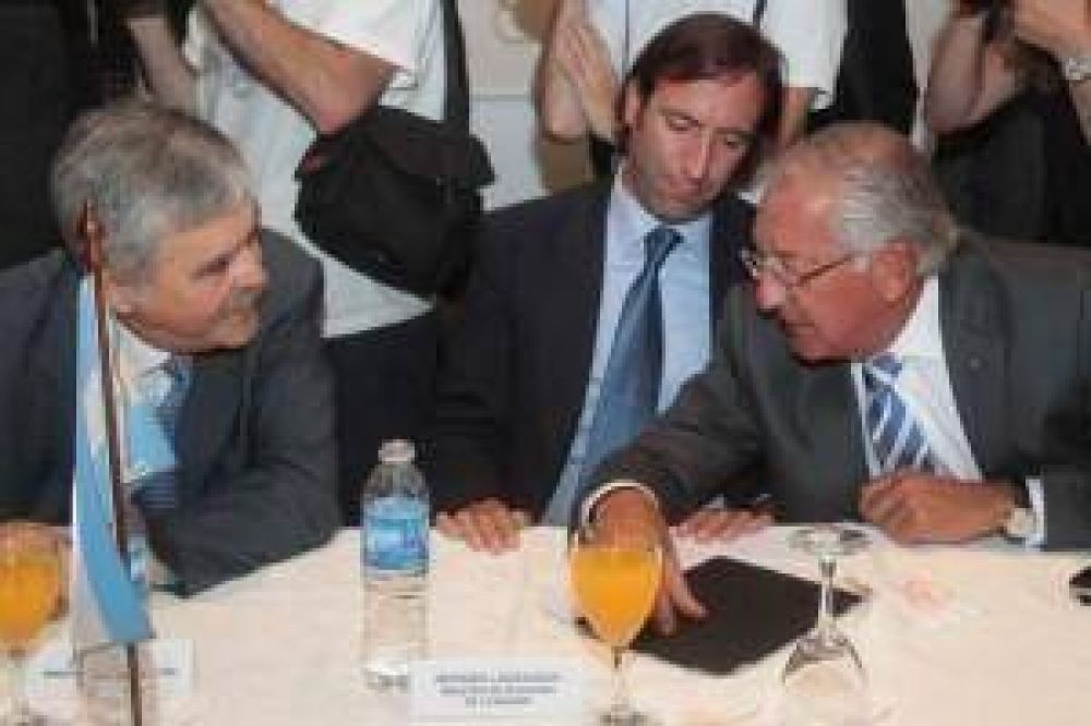 Fellner apoy� el reclamo de la OFEPHI para que las petroleras aumenten la producci�n y las inversiones en exploraci�n y explotaci�n