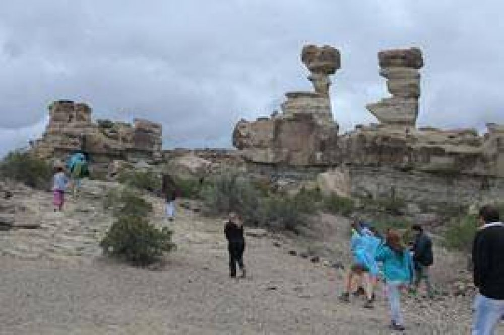 En Ischigualasto construir�n cocheras para los turistas