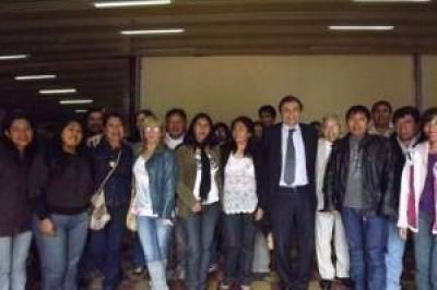 Ministro Tecchi afirm� que la educaci�n �sigue siendo uno de los mejores caminos hacia la libertad�