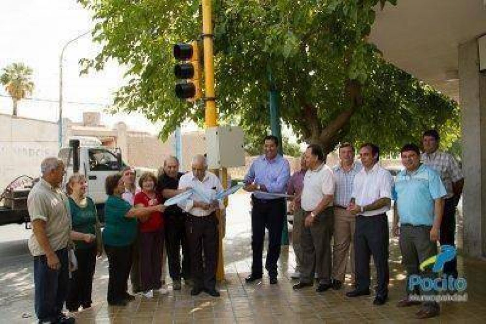 Inauguraci�n de sem�foros en La Rinconada