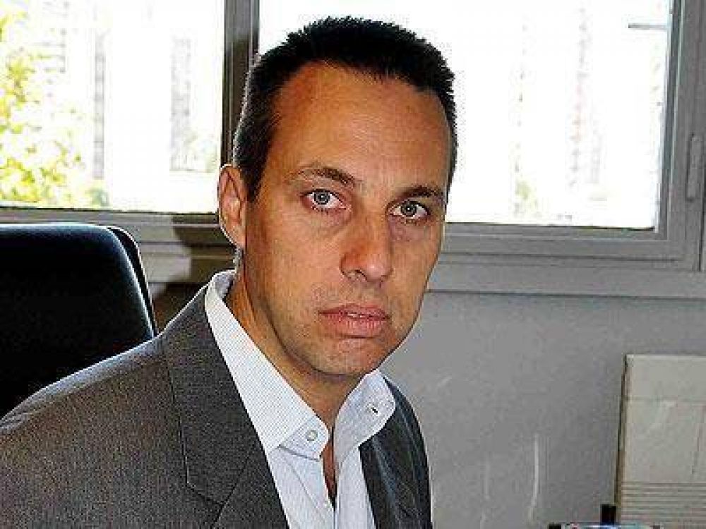 LOMAS: �No creo que alguien se anime a enfrentar a Insaurralde en la interna�