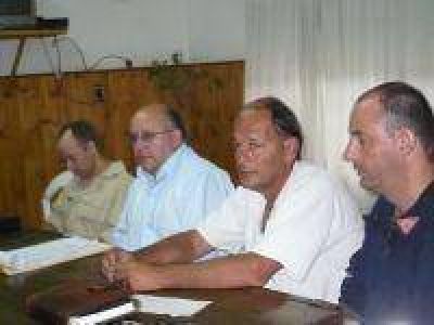 Ayuda para los damnificados por la tormenta.