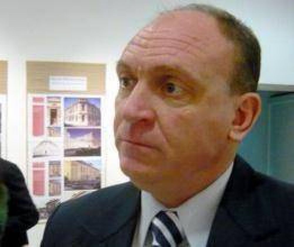 Carignani preside comisi�n de salud