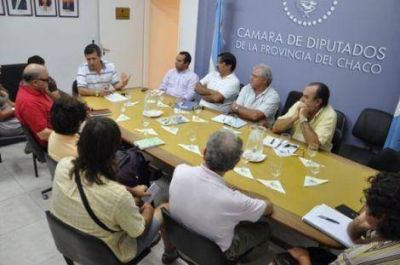 Residuos Urbanos: Aguilar se reuni� con ambientalistas para dialogar sobre el proyecto de ley 