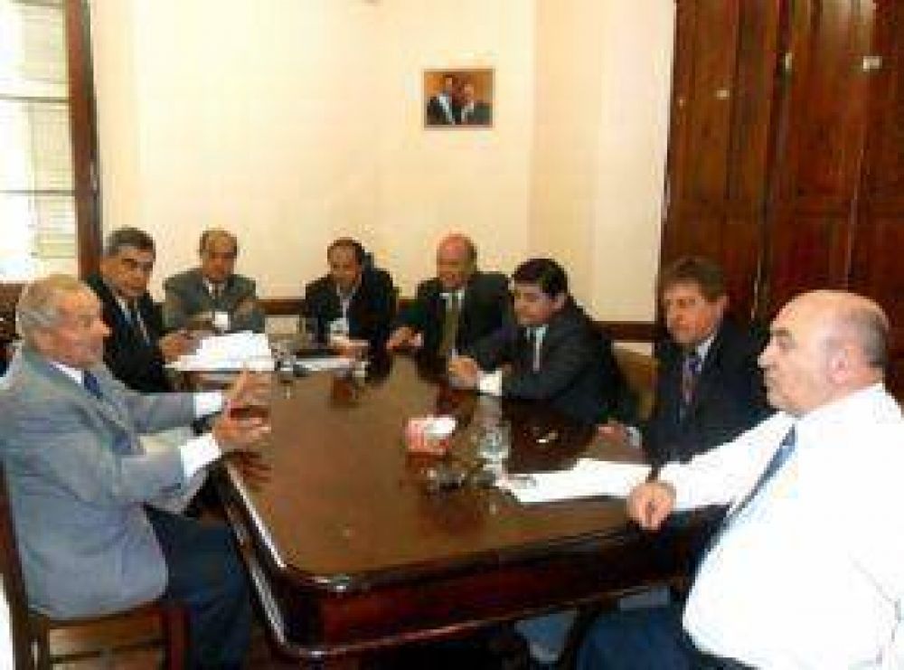En Senado aprob� los pliegos de Mirta Lapad y Luis F�lix Costas