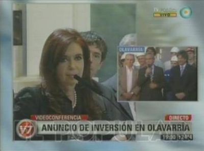 La Presidenta sali� en videconferencia con la f�brica Cementos Avellaneda