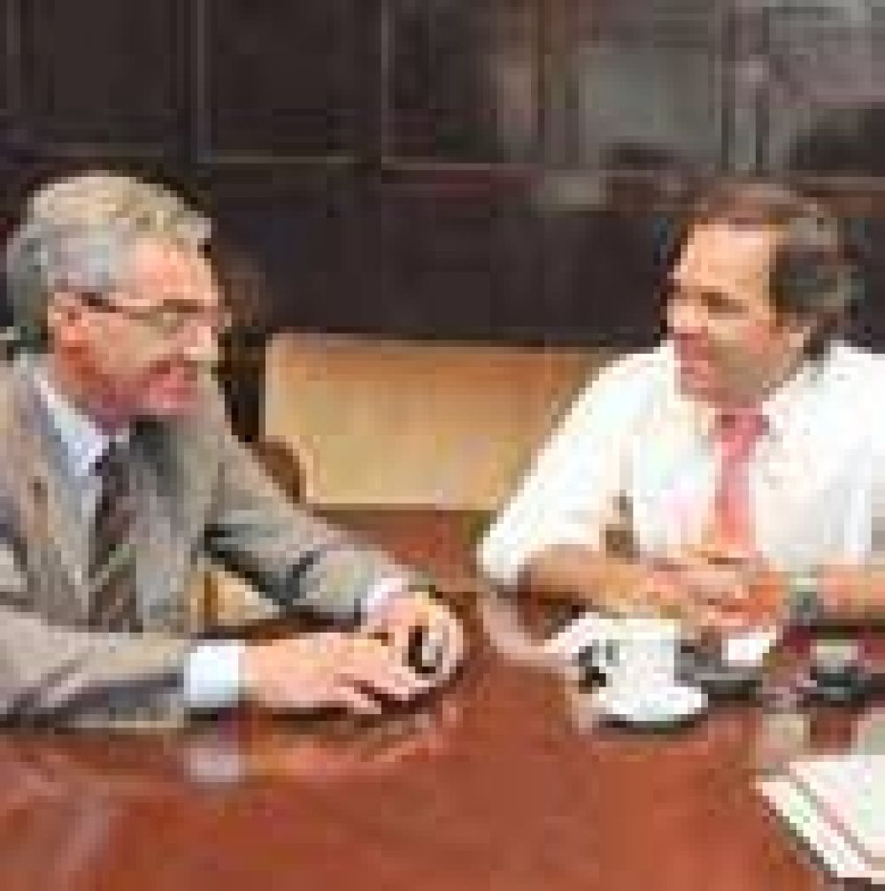 Meoni se reuni� con Alberto P�rez, Jefe de Gabinete y Gobierno.