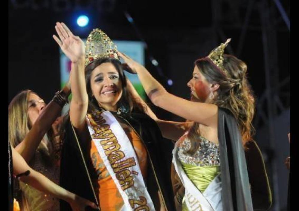 REBECA ANTONELLA FLORES FUE PROCLAMADA COMO REINA DE LA VENDIMIA DE GUAYMALL�N 2012