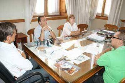Los comerciantes ir�n ahora por el alumbrado p�blico.