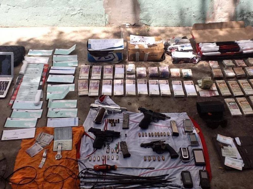 Lanus: Una banda intent� robar 200 mil pesos y se enfrent� a tiros con la polic�a