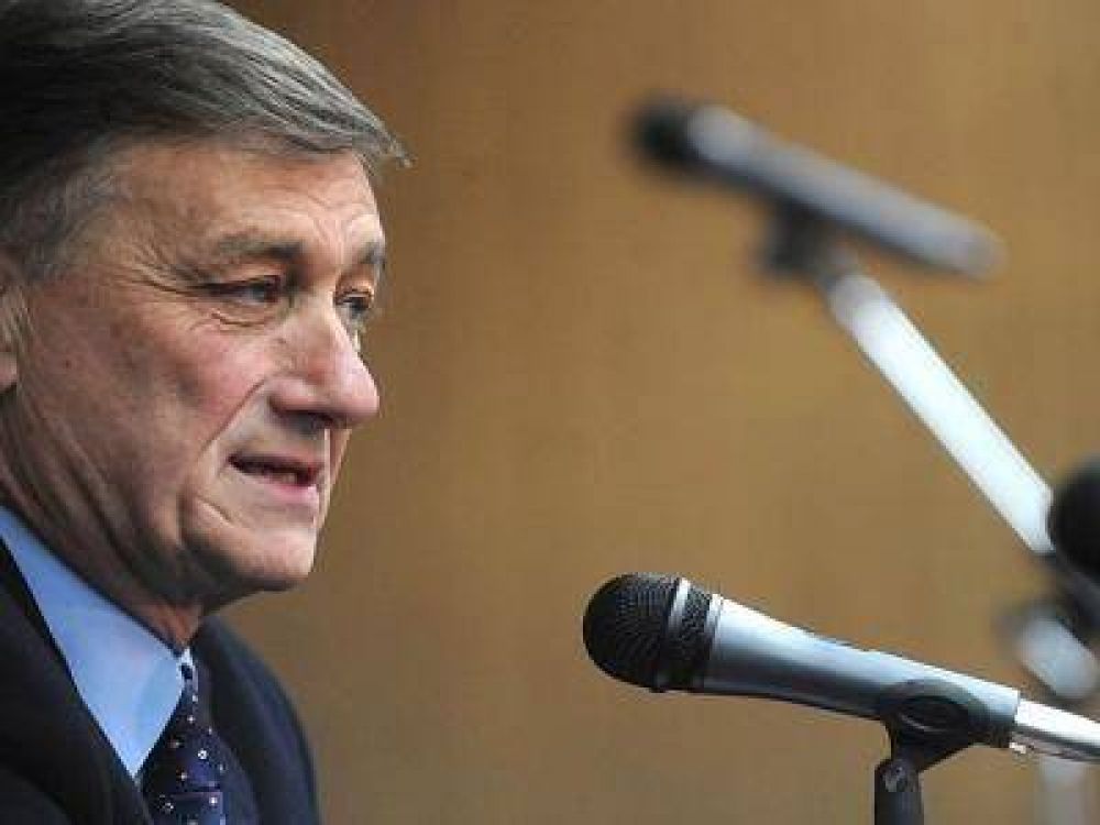 Binner: �Debemos reemplazar la violencia por el di�logo para solucionar los problemas de los argentinos�