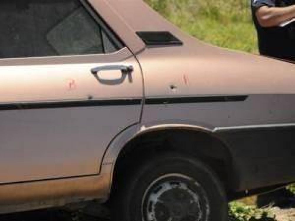 La Punta: encontraron un veh�culo baleado, buscan a su conductor