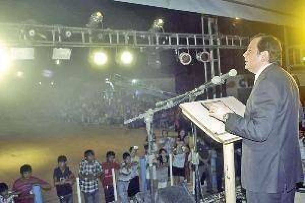 Zamora llam� "a la concertaci�n y al trabajo" para seguir el crecimiento