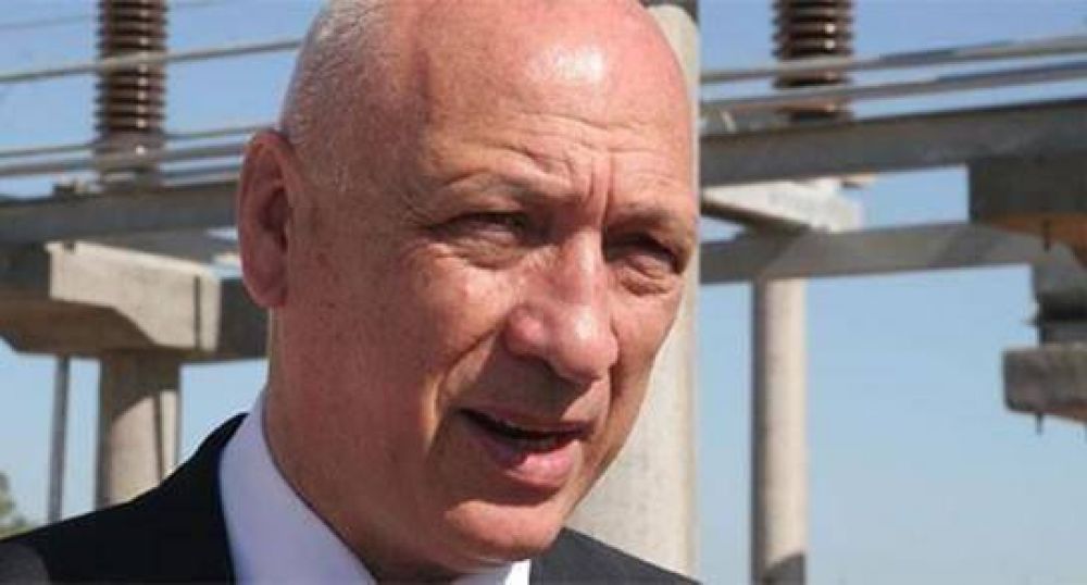 "Obeid deber�a recorrer m�s la provincia"