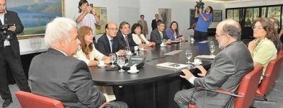 Provincia analiza el traspaso de la Central de Pilar bajo la �rbita de la Naci�n