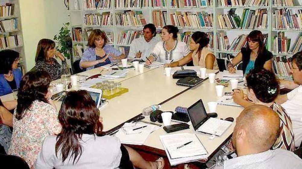 La nueva secundaria se debati� en Rawson