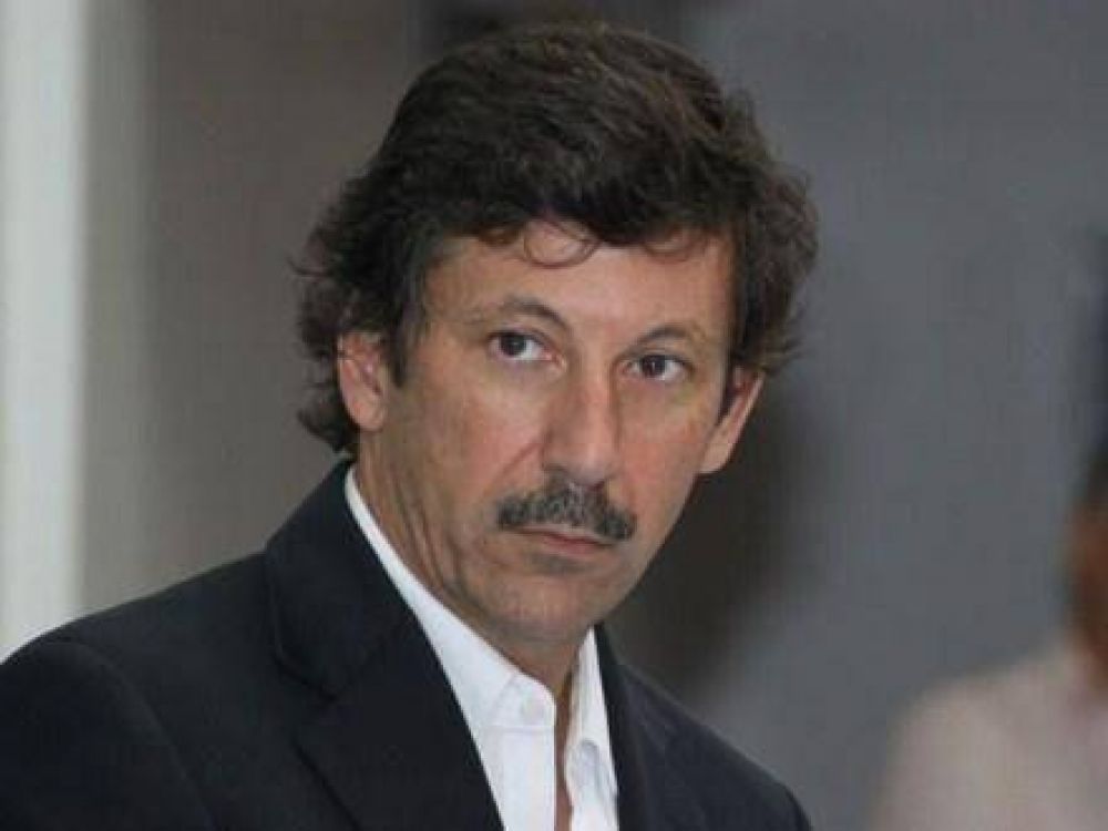 SAN ISIDRO: Posse: �No es bueno que un partido pol�tico le traslade sus problemas a la gente�