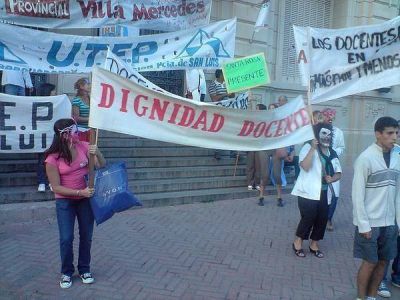 Paritarias docentes nacionales: el Gobierno ofrece un b�sico de $2.700 
