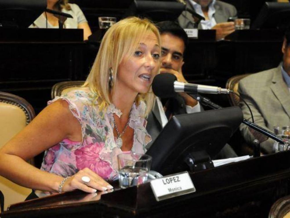 Cr�ticas de M�nica L�pez a Techint