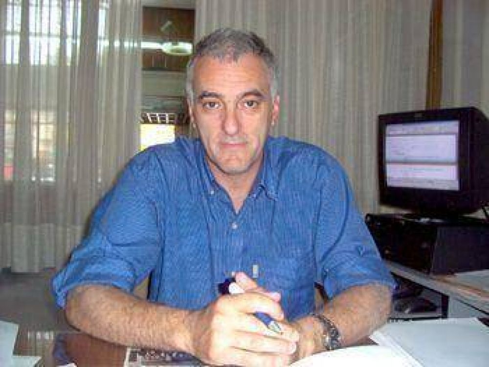 "Nos agrada el desarollo lento pero firme de la C�mpora en Bol�var�