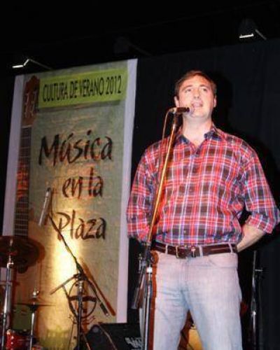 LUJ�N - EL INTENDENTE EN �MUSICA EN LA PLAZA� DE PUEBLO NUEVO