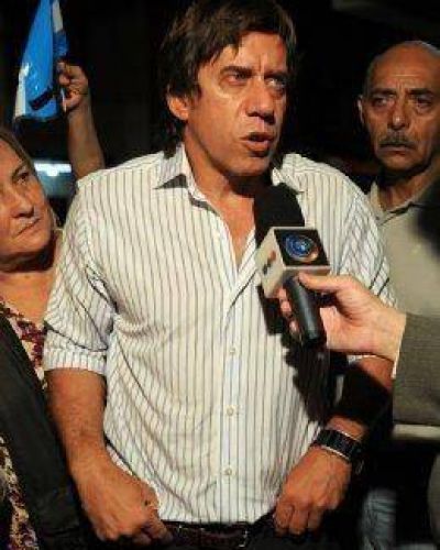 Bussi pidi� a Alperovich que no regale casas con fondos p�blicos