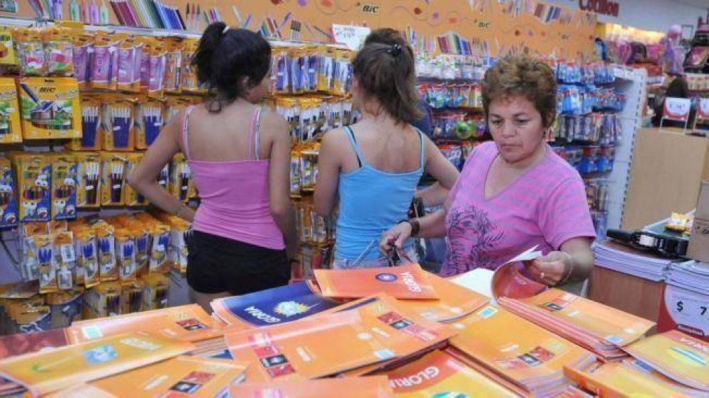 El comercio abrir� y espera vender �tiles en Carnaval