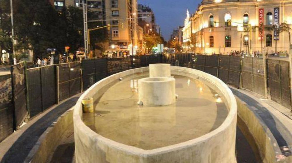 Prometen terminar la fuente de bulevar San Juan en un mes
