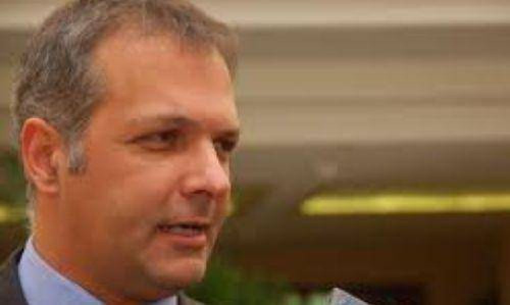 Mart�n Buzzi, el gobernador de Chubut visita el Chaco