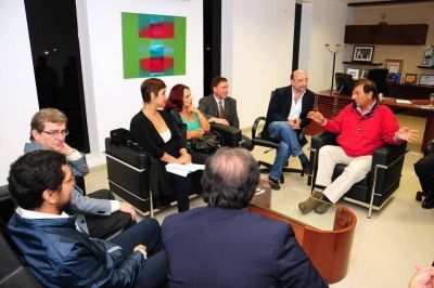 El titular del Gobierno Municipal Miguel Isa presidi� el anuncio sobre la construiccion  del primer teatro municipal