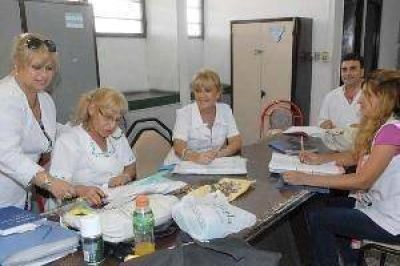 Ayer, regresaron los docentes a las escuelas y comenzaron los ex�menes recuperatorios