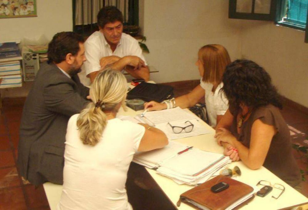 Buezas se reuni� con la Jefa Distrital y autoridades del Consejo Escolar