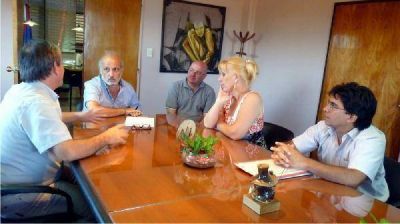 Wanda expuso sus proyectos educativos ante el ministro de Educaci�n