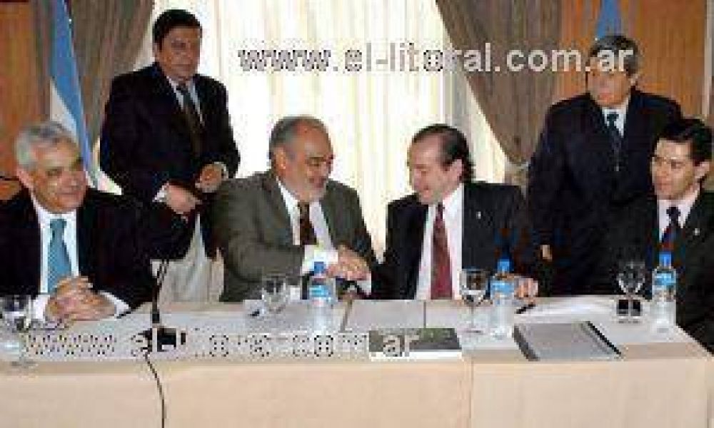 Universidad y Gobiernos provinciales articulan acciones en pos del crecimiento zonal
