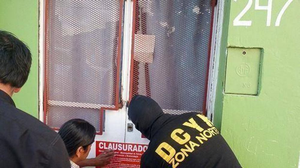 Clausuran vip en Caleta e identifican a tres mujeres