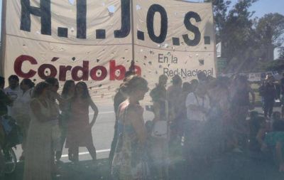 Comenz� en C�rdoba el juicio contra ex polic�as represores por cr�menes de 1976
