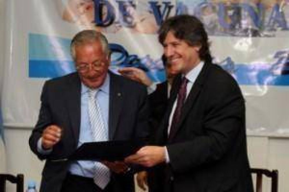 Fellner destac� que la pol�tica sanitaria de la naci�n �prioriza las provincias que m�s necesitan�