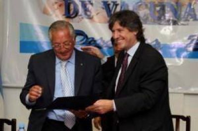 Fellner destac� que la pol�tica sanitaria de la naci�n �prioriza las provincias que m�s necesitan�