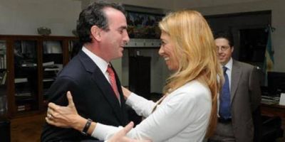 Paco P�rez coincidi� con D�bora Giorgi en impulsar el desarrollo de las industrias culturales mendocinas