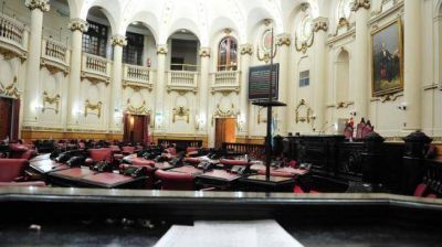 La Unicameral ofreci� su recinto, pero con condiciones