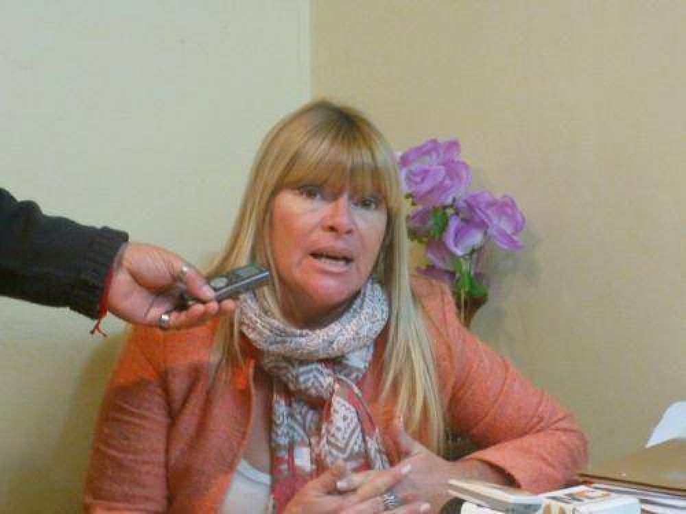 Dieta de legisladores: �Es desacertado, abultado y no hay como justificar�