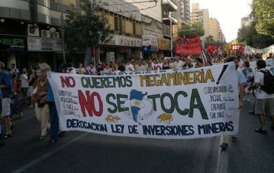 Marcha en C�rdoba para respaldar las protestas contra la megaminer�a