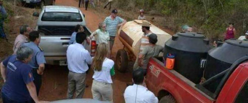 La Ministra de Ecolog�a recorri� la zona de incendio en Caa Yar�